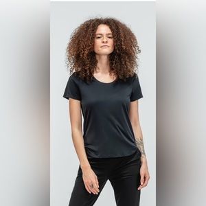 NWT Ministry of Supply Luxe Touch Tee